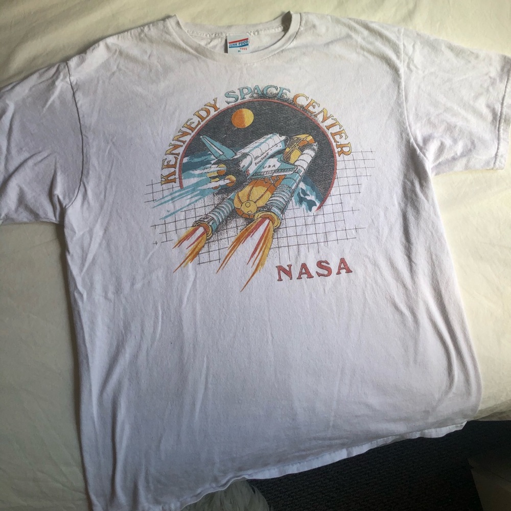 urban outfitters nasa shirt